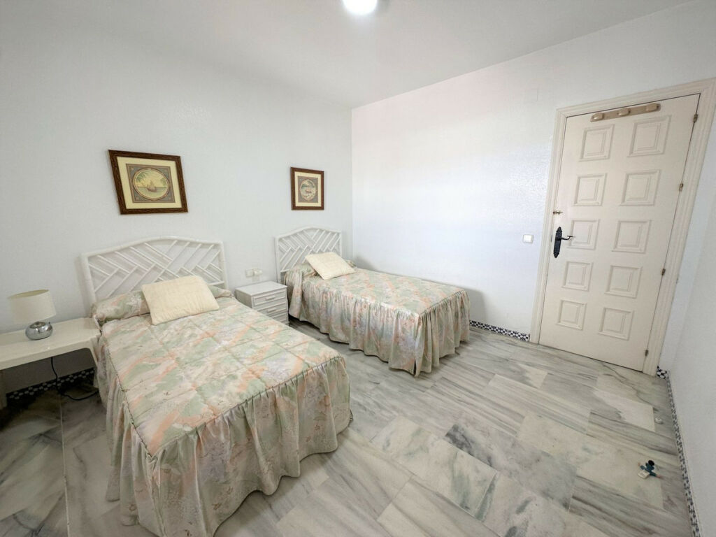 Penthouse Fuengirola Málaga - image 22