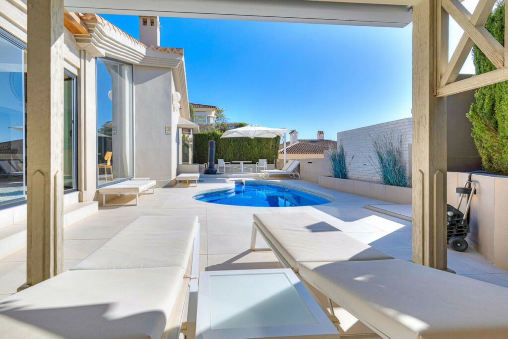 Detached Villa Benalmadena Málaga - image 22