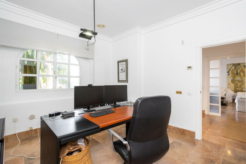 Detached Villa Torrevieja Alicante - image 23