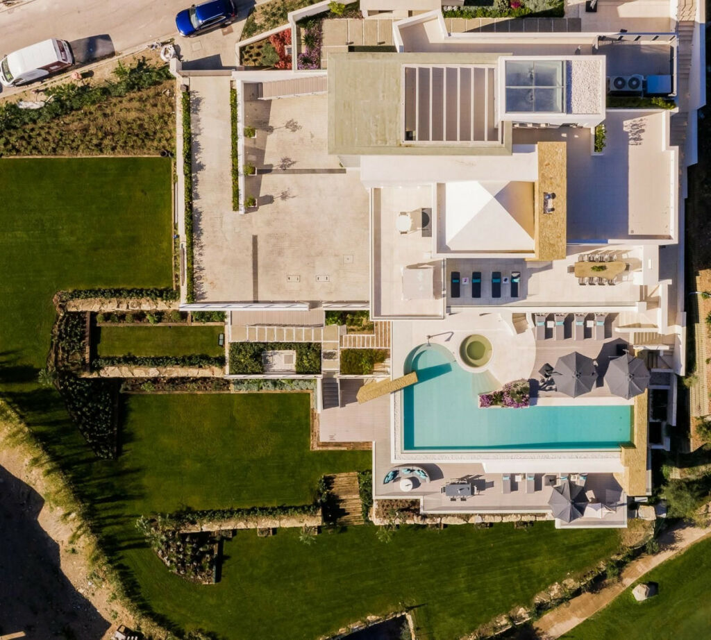 Detached Villa Los Flamingos Málaga - image 23