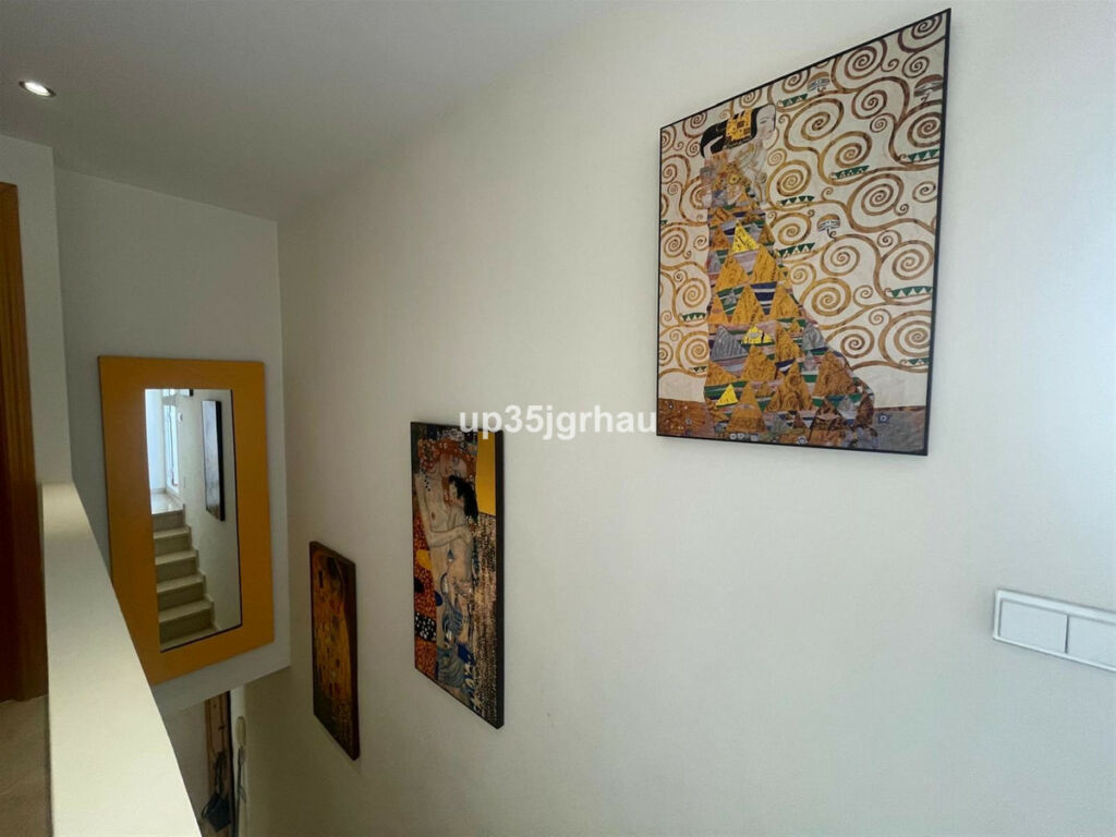 Penthouse Selwo Málaga - image 22