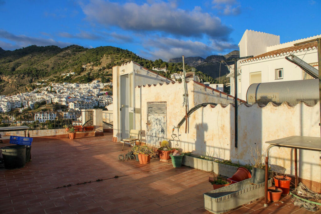 Top Floor Apartment Frigiliana Málaga - image 23