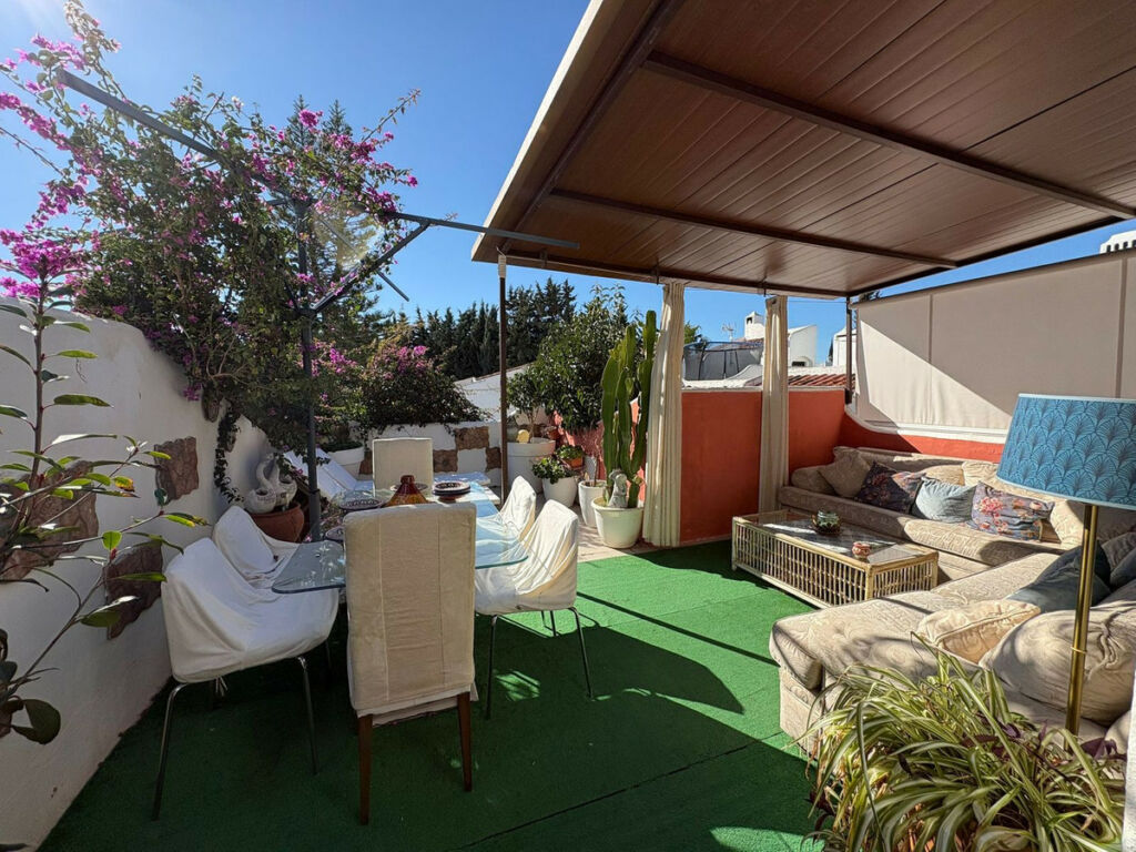 Semi-Detached House Bel Air Málaga - image 23
