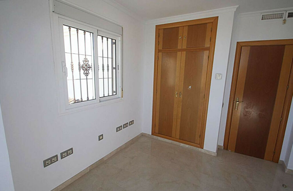 Detached Villa Benalmadena Málaga - image 23