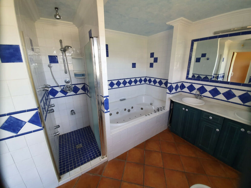 Detached Villa Callosa d'en Sarria Alicante - image 23