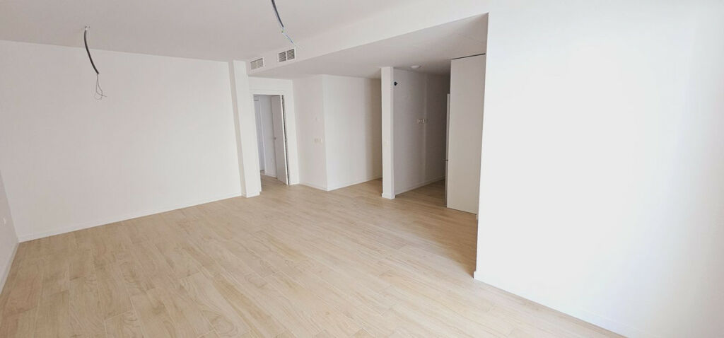 Middle Floor Apartment Nueva Andalucía Málaga - image 23