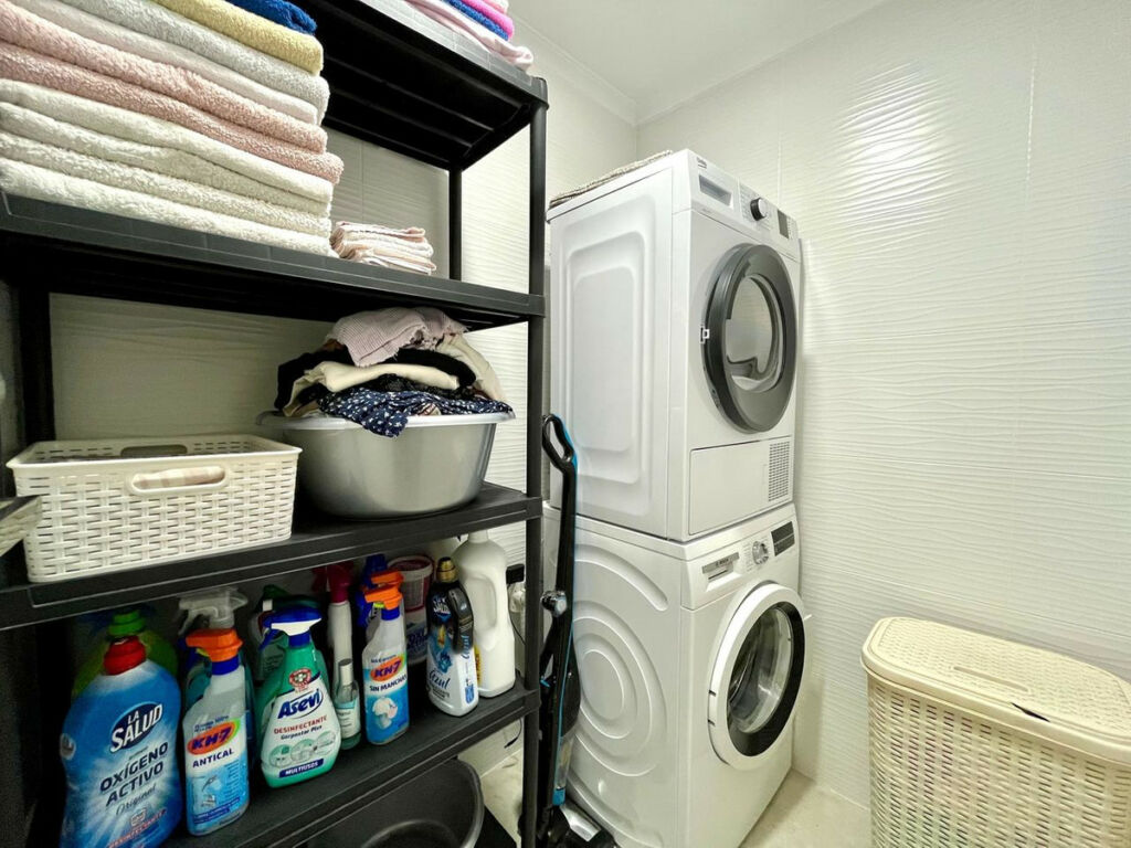 Middle Floor Apartment Torrevieja Alicante - image 23