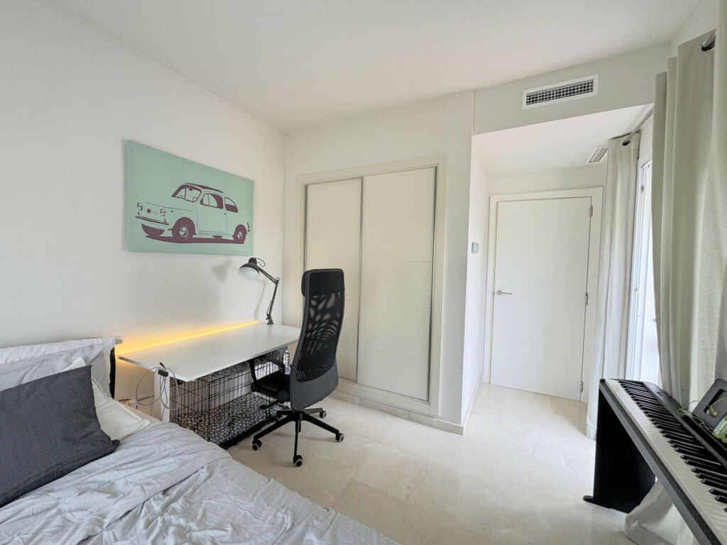 Middle Floor Apartment Casares Playa Málaga - image 24