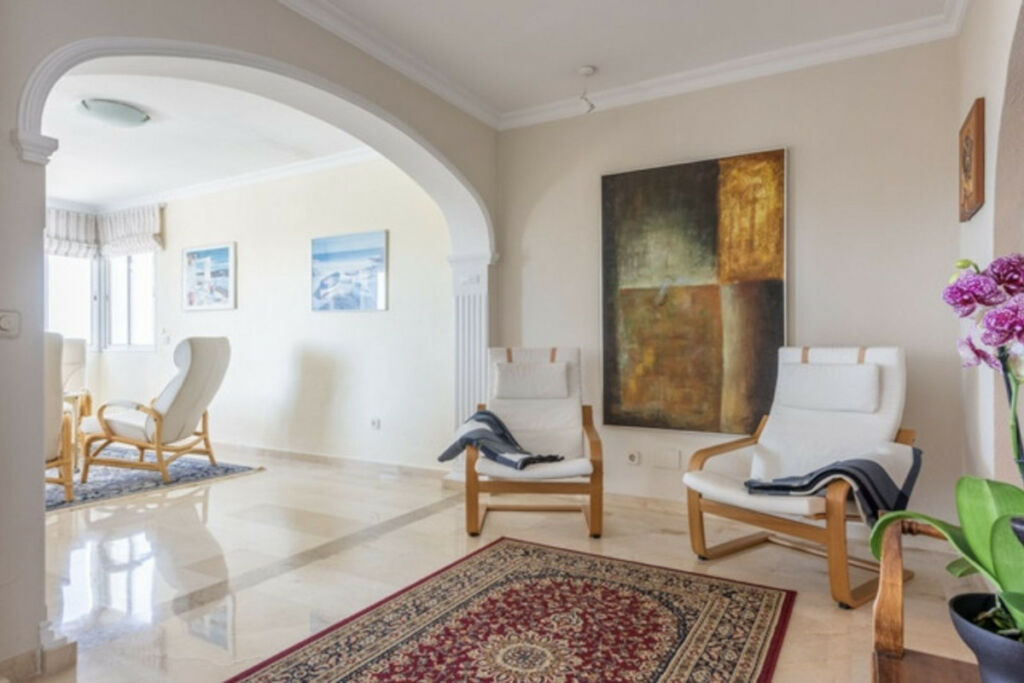 Middle Floor Apartment Atalaya Málaga - image 24