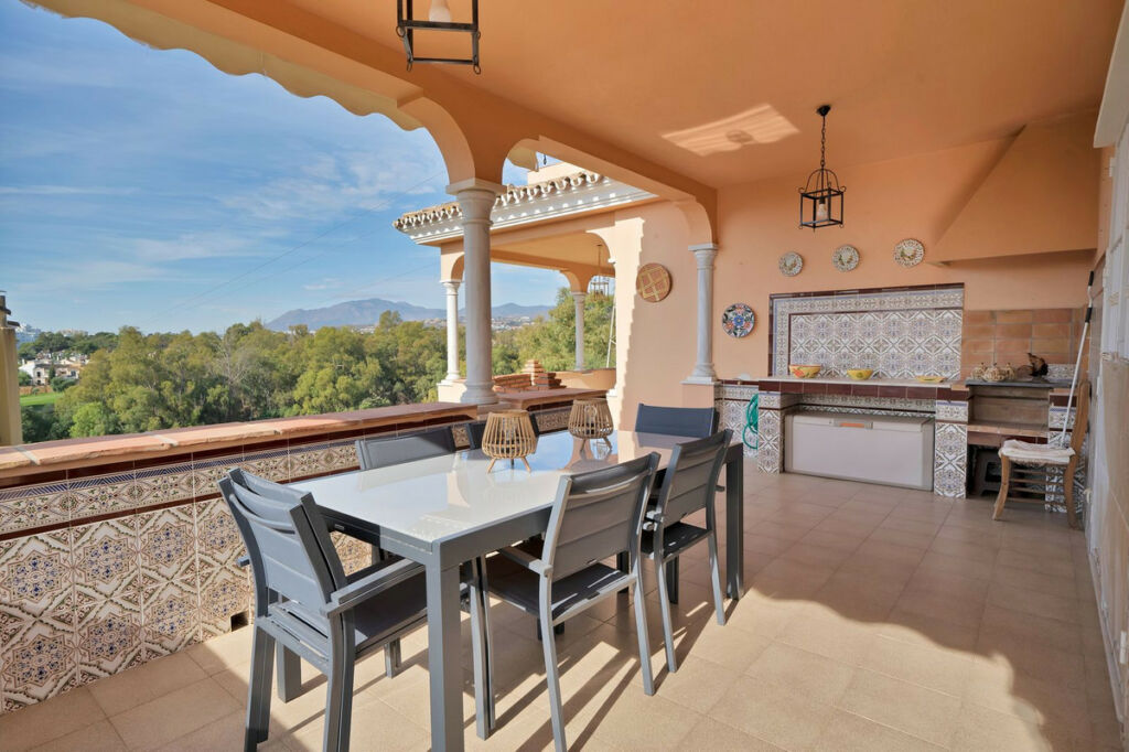 Detached Villa San Pedro de Alcántara Málaga - image 24
