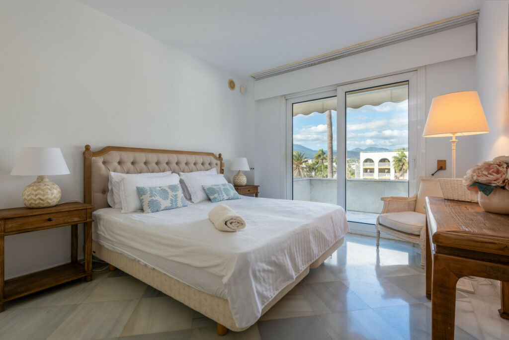 Penthouse Puerto Banús Málaga - image 24