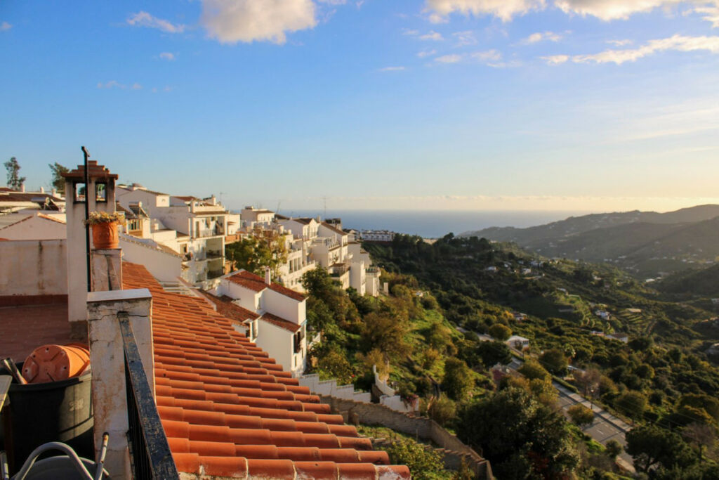 Top Floor Apartment Frigiliana Málaga - image 24