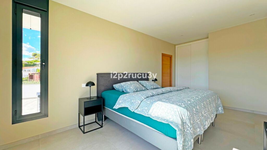 Detached Villa Moraira Alicante - image 24