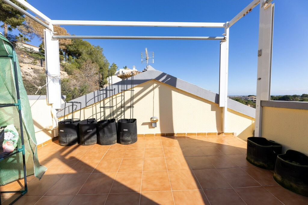 Detached Villa Las Ramblas Golf Alicante - image 24