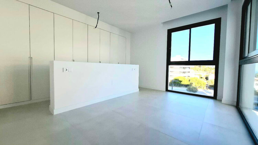 Middle Floor Apartment Fuengirola Málaga - image 24