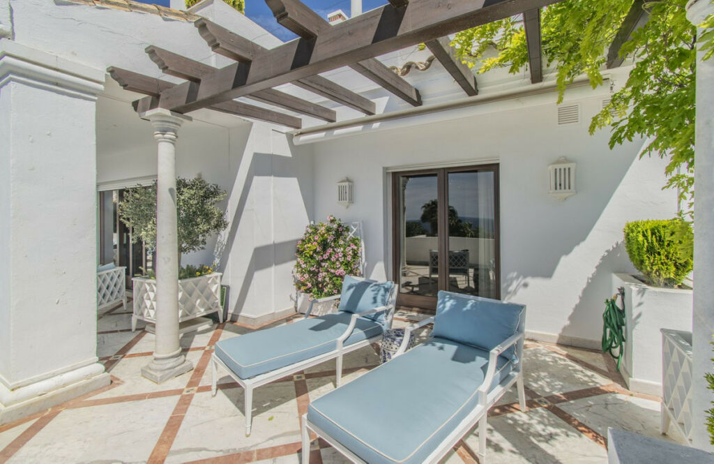 Middle Floor Apartment Sierra Blanca Málaga - image 25