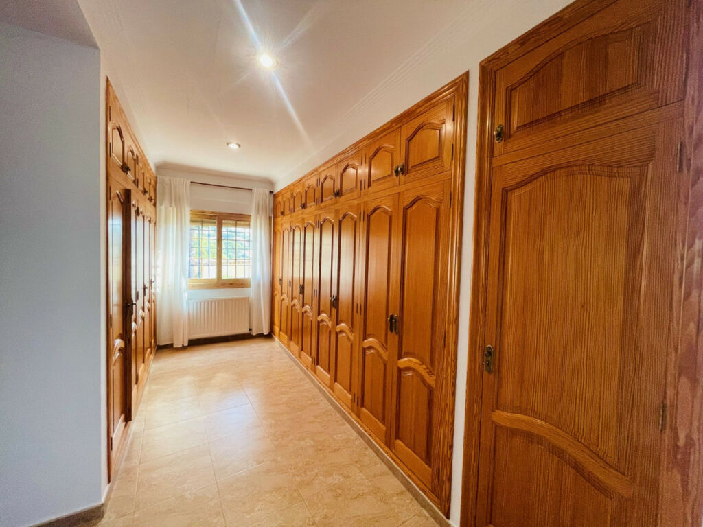 Detached Villa Altea Alicante - image 25