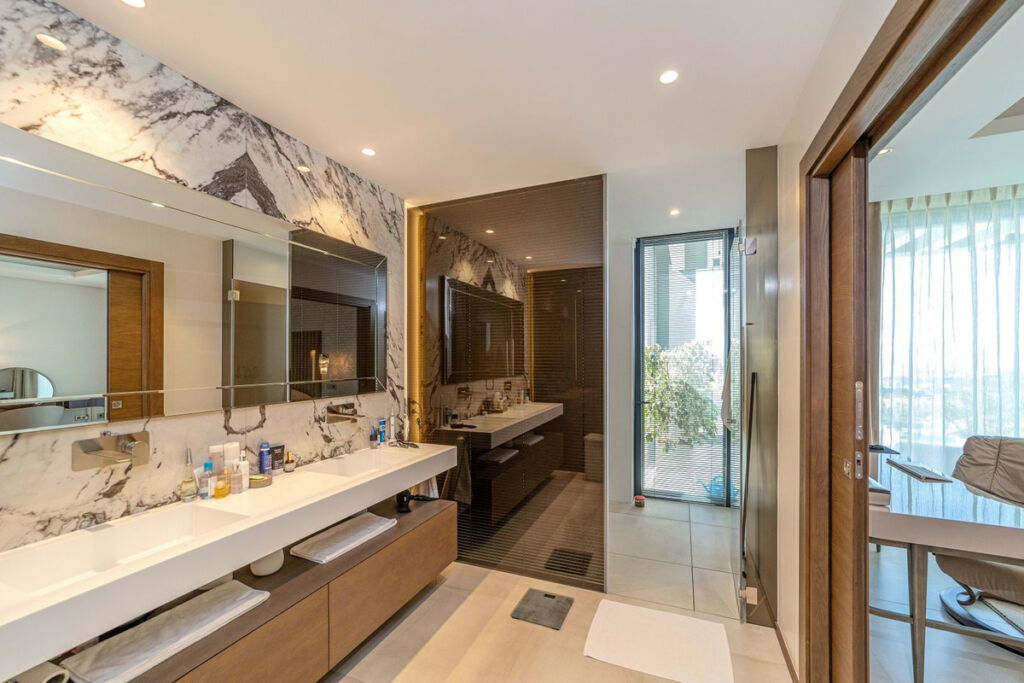 Detached Villa Los Arqueros Málaga - image 25