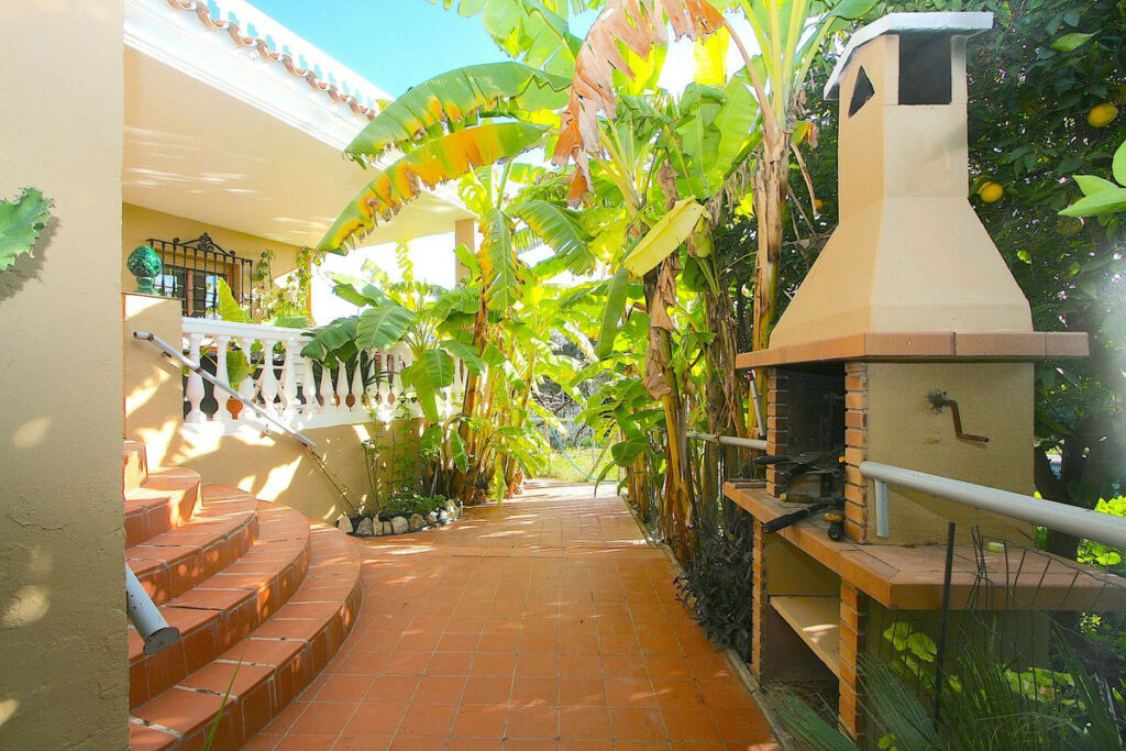 Detached Villa Alhaurín el Grande Málaga - image 19