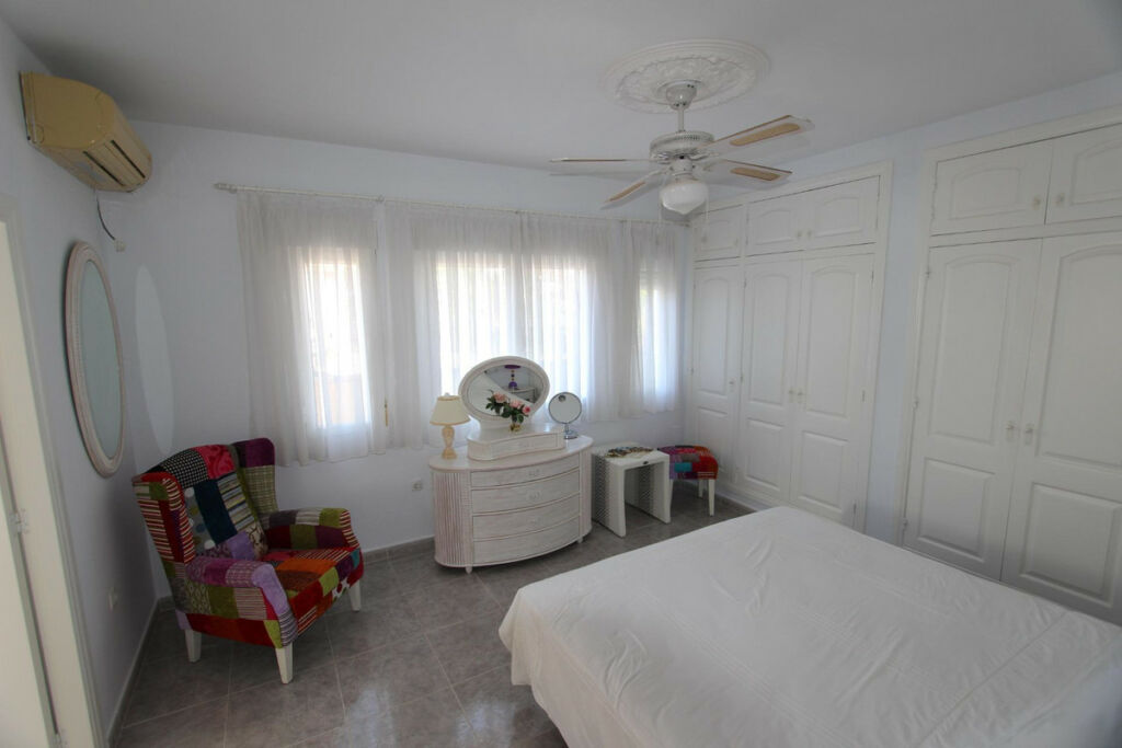 Detached Villa Calpe Alicante - image 25