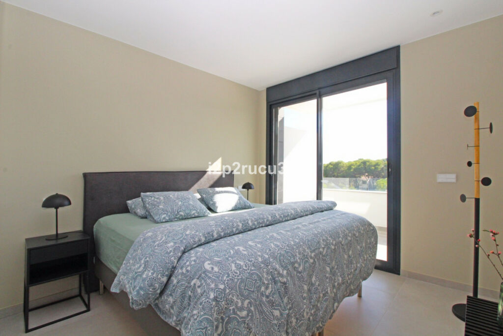 Detached Villa Moraira Alicante - image 25