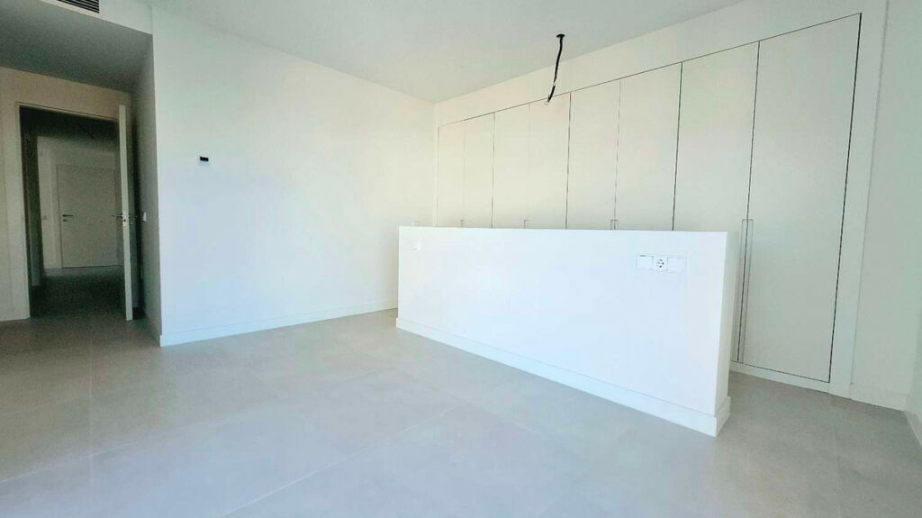 Middle Floor Apartment Fuengirola Málaga - image 25