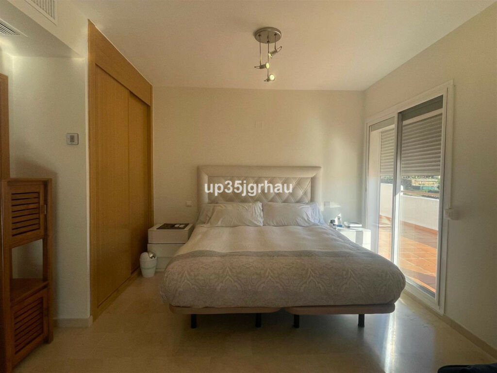 Penthouse Selwo Málaga - image 24