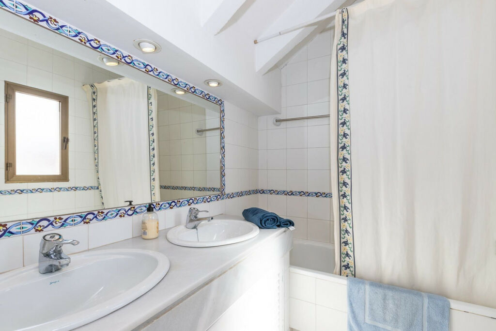 Townhouse Estepona Málaga - image 26