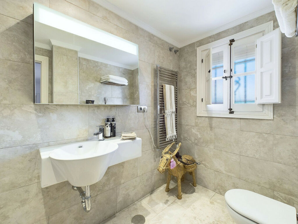 Detached Villa La Heredia Málaga - image 28