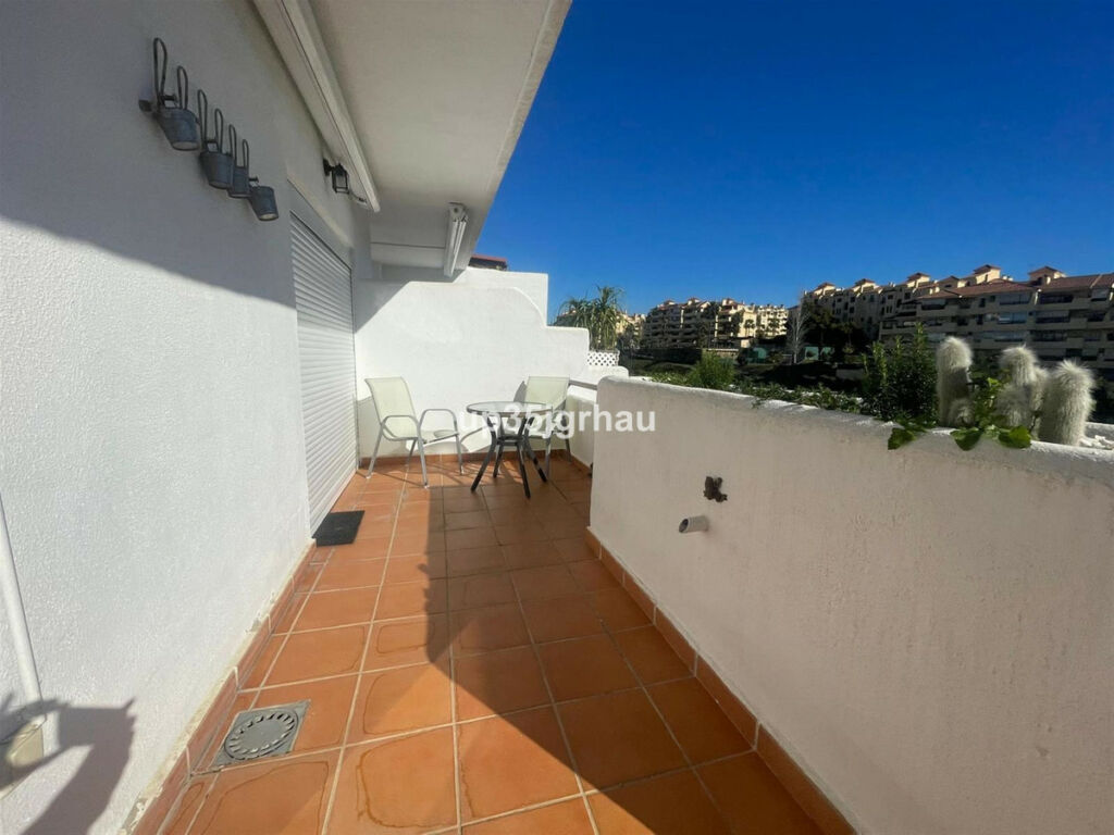 Penthouse Selwo Málaga - image 25