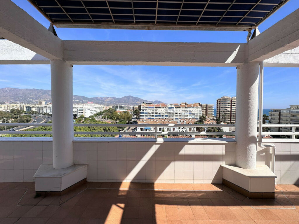 Penthouse Fuengirola Málaga - image 26