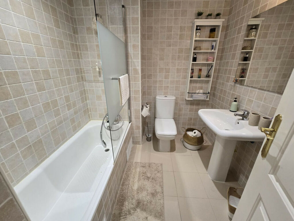 Middle Floor Apartment Reserva de Marbella Málaga - image 24