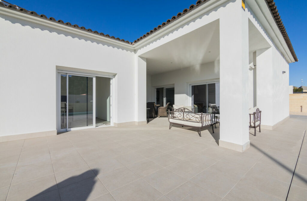 Detached Villa Aspe Alicante - image 26