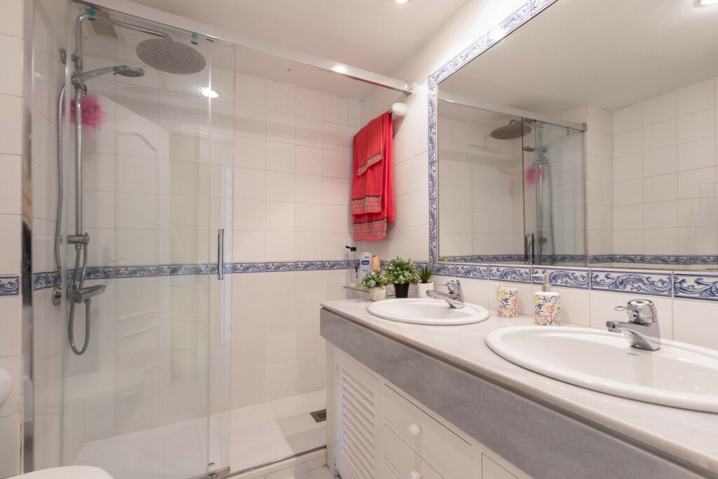 Townhouse Estepona Málaga - image 27