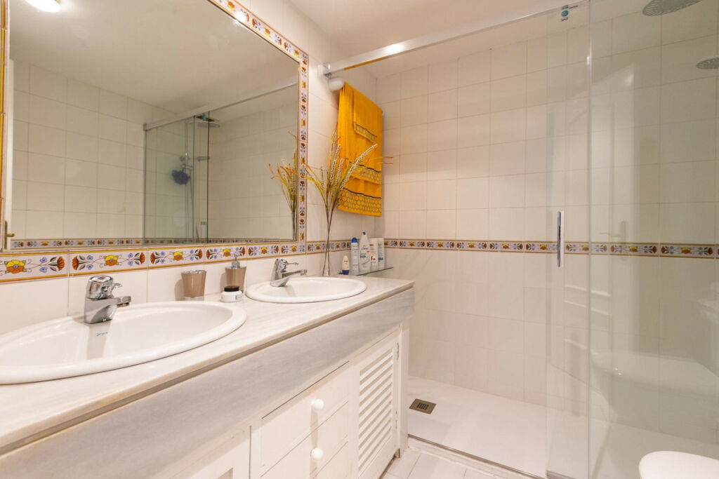 Townhouse Estepona Málaga - image 28
