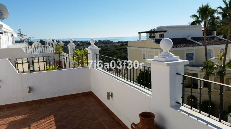Penthouse Aloha Málaga - image 28