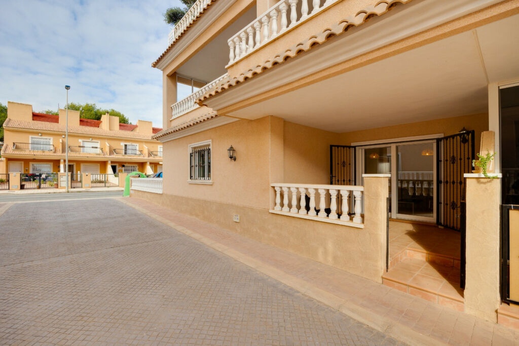 Townhouse Los Dolses Alicante - image 28