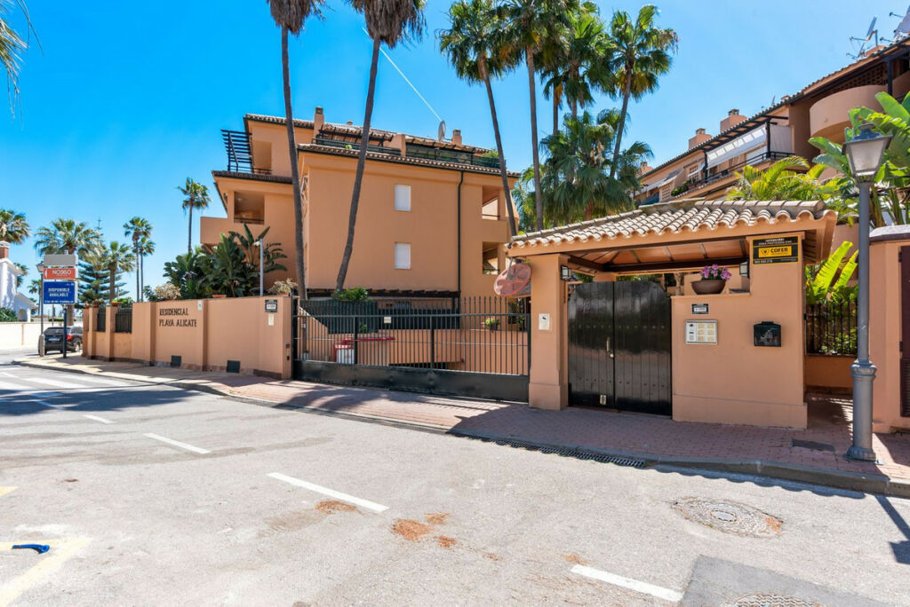Middle Floor Apartment Las Chapas Málaga - image 29