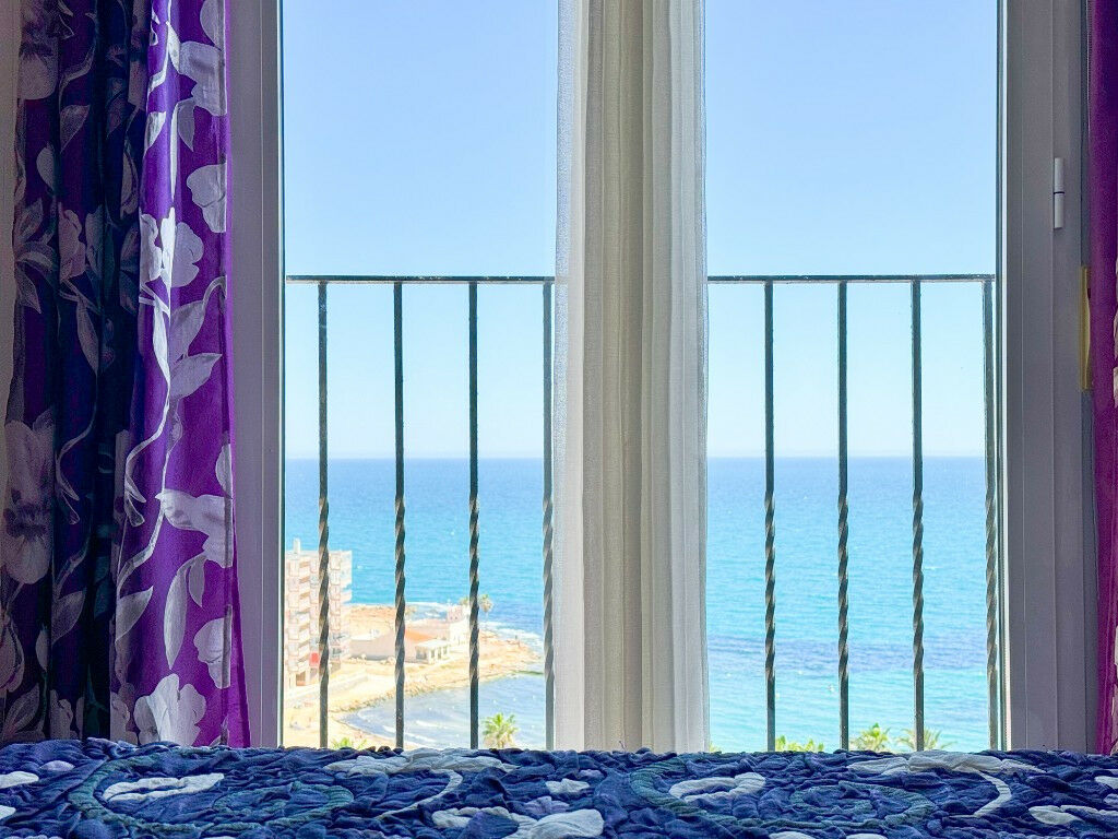 Middle Floor Apartment Torrevieja Alicante - image 29