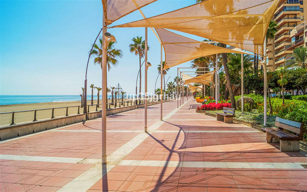 Penthouse Selwo Málaga - image 28