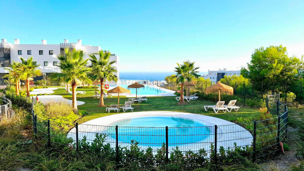Middle Floor Apartment Fuengirola Málaga - image 29