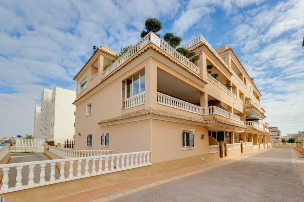 Townhouse Los Dolses Alicante - image 29