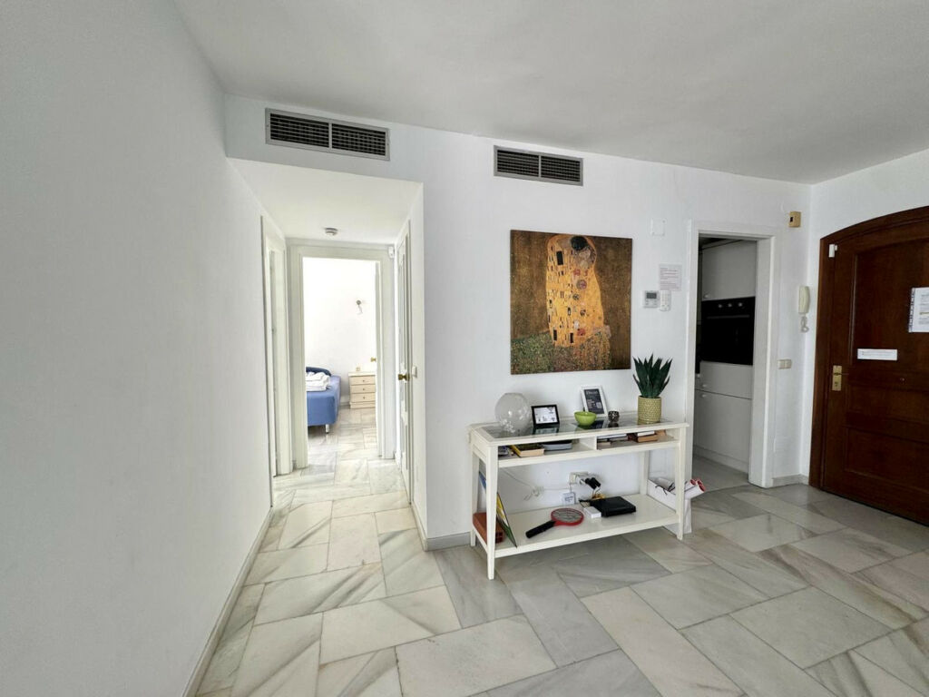 Middle Floor Apartment Benalmadena Costa Málaga - image 5