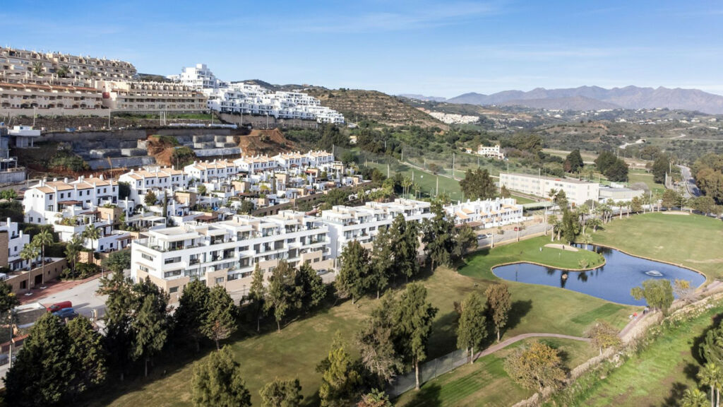 Ground Floor Apartment La Cala de Mijas Málaga - image 5