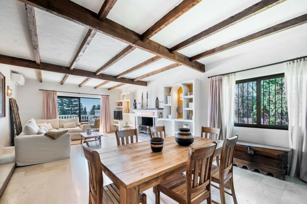 Detached Villa Valtocado Málaga - image 3