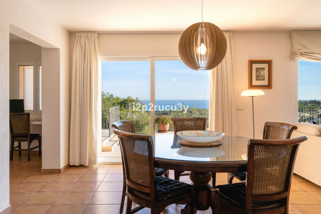 Detached Villa Moraira Alicante - image 3