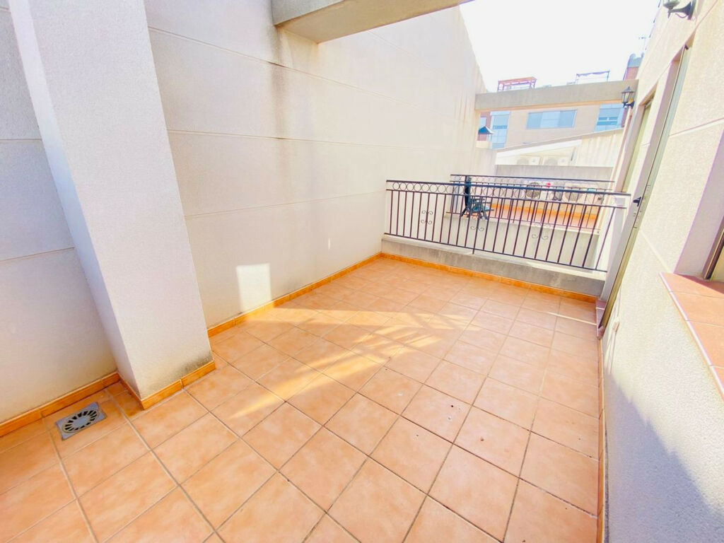 Townhouse Rojales Alicante - image 3