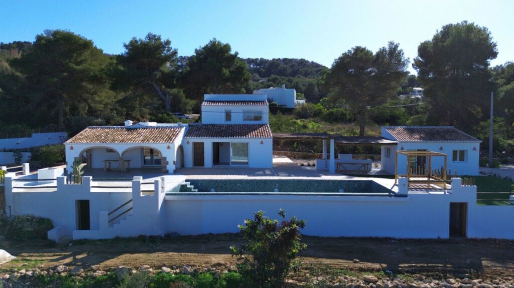 Detached Villa Javea Alicante - image 5
