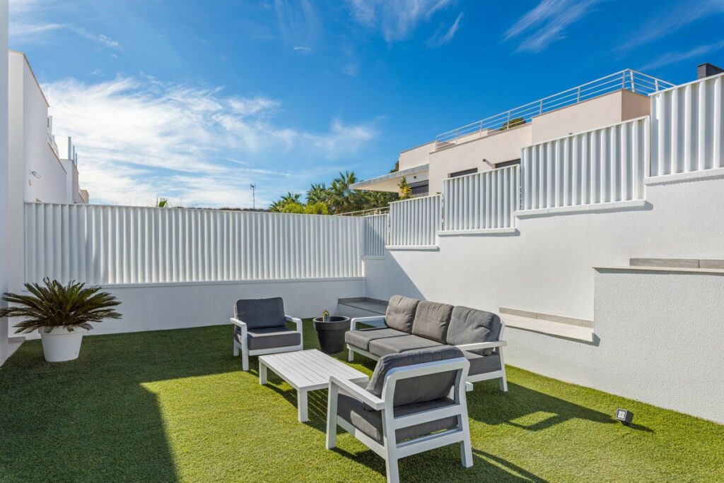 Detached Villa San Miguel de Salinas Alicante - image 3