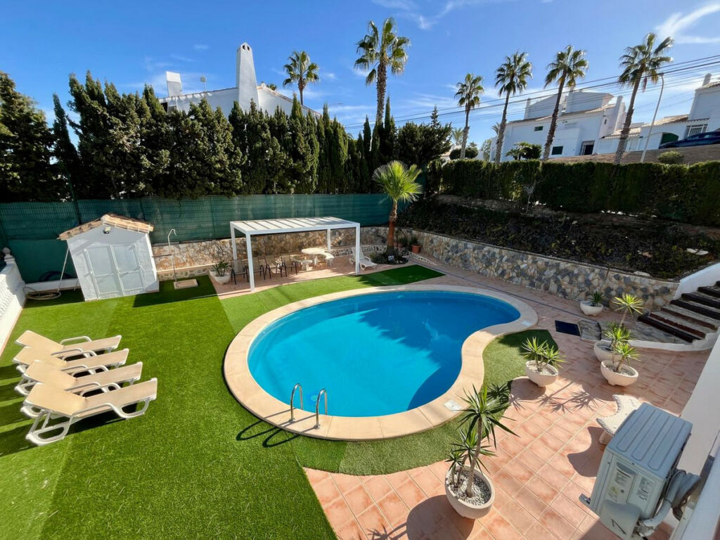 Detached Villa Villamartin Alicante - image 30